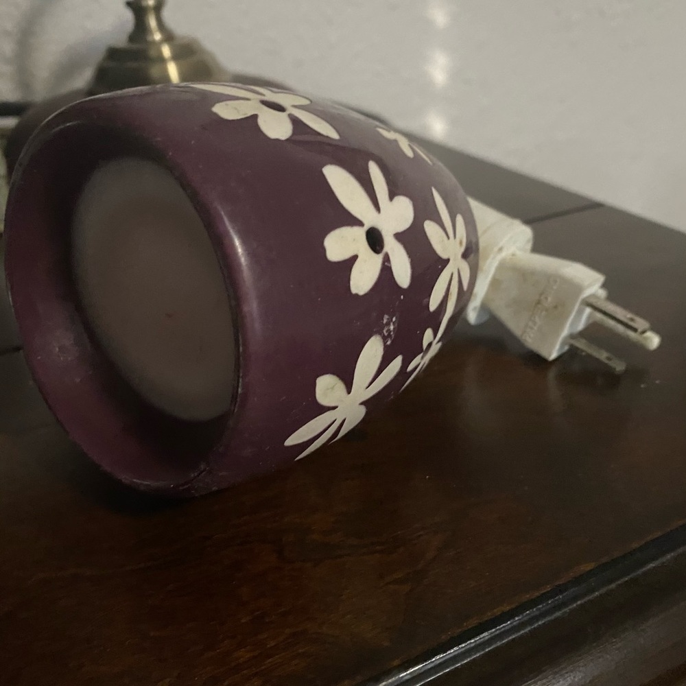 Scentsy plug -in - Picture 2 of 2